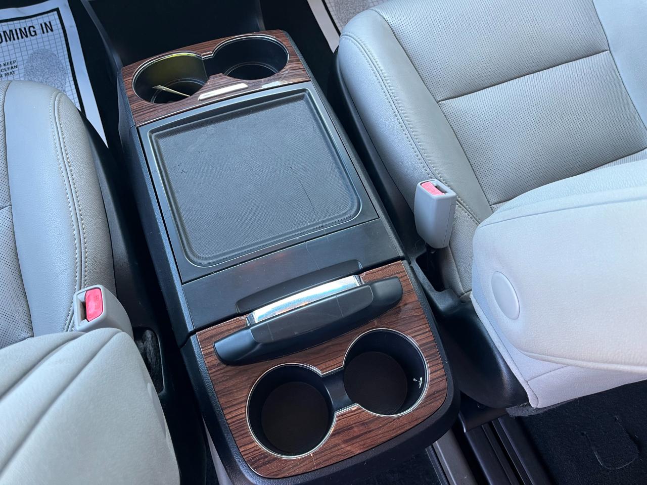 Toyota Sienna Limited Premium FWD 7-Passenger (Natl) 2015