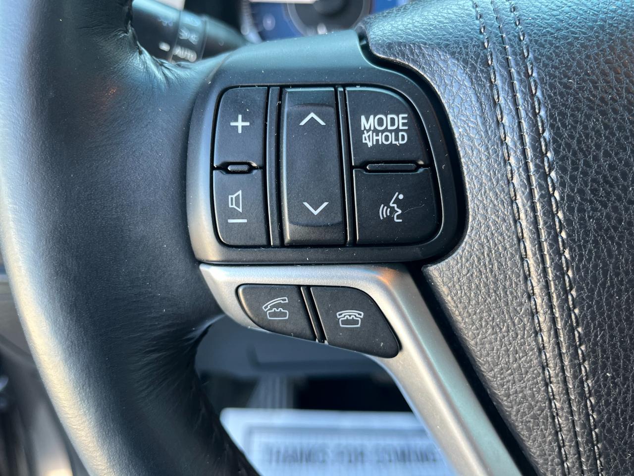 Toyota Sienna Limited Premium FWD 7-Passenger (Natl) 2015