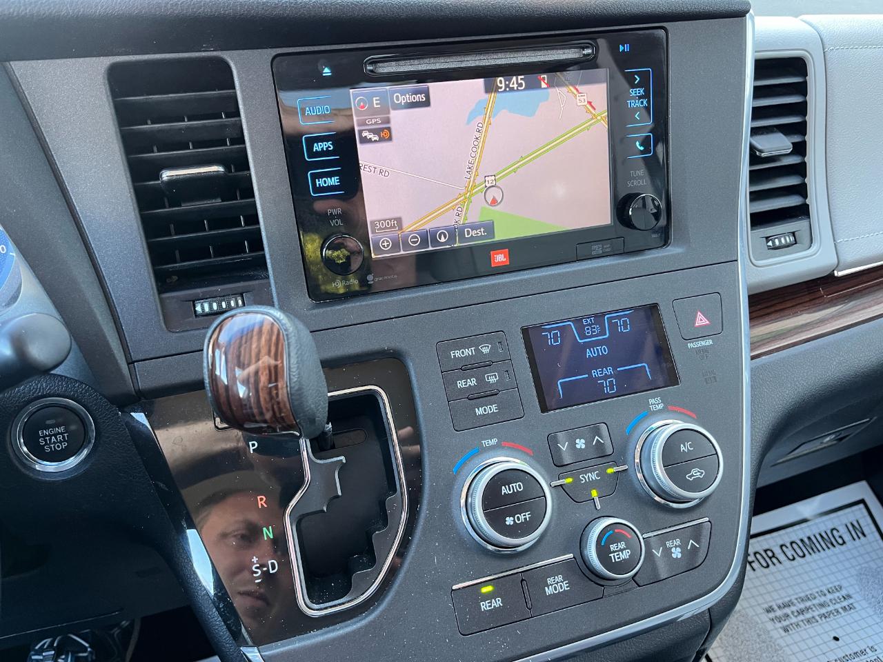 Toyota Sienna Limited Premium FWD 7-Passenger (Natl) 2015