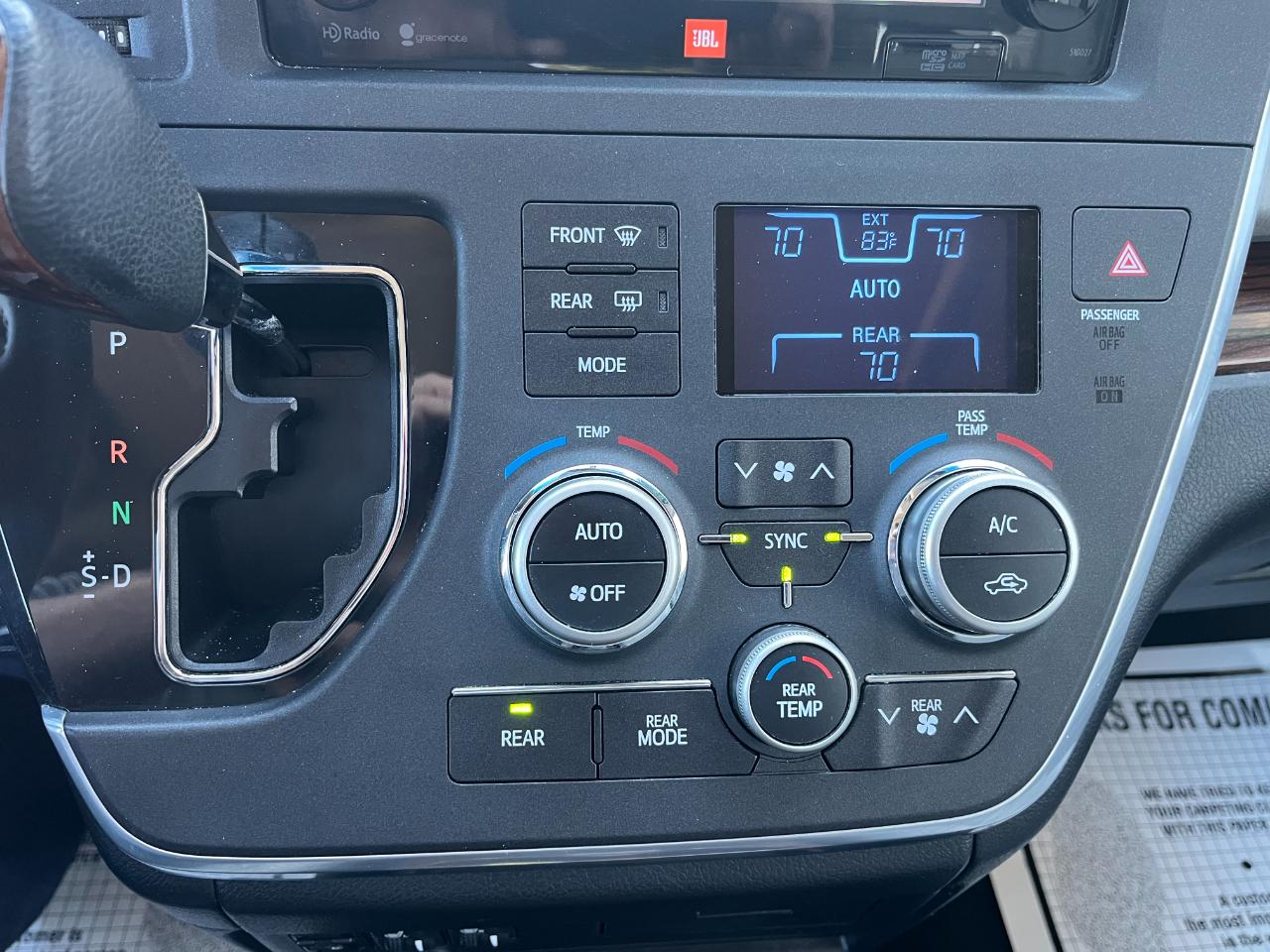 Toyota Sienna Limited Premium FWD 7-Passenger (Natl) 2015