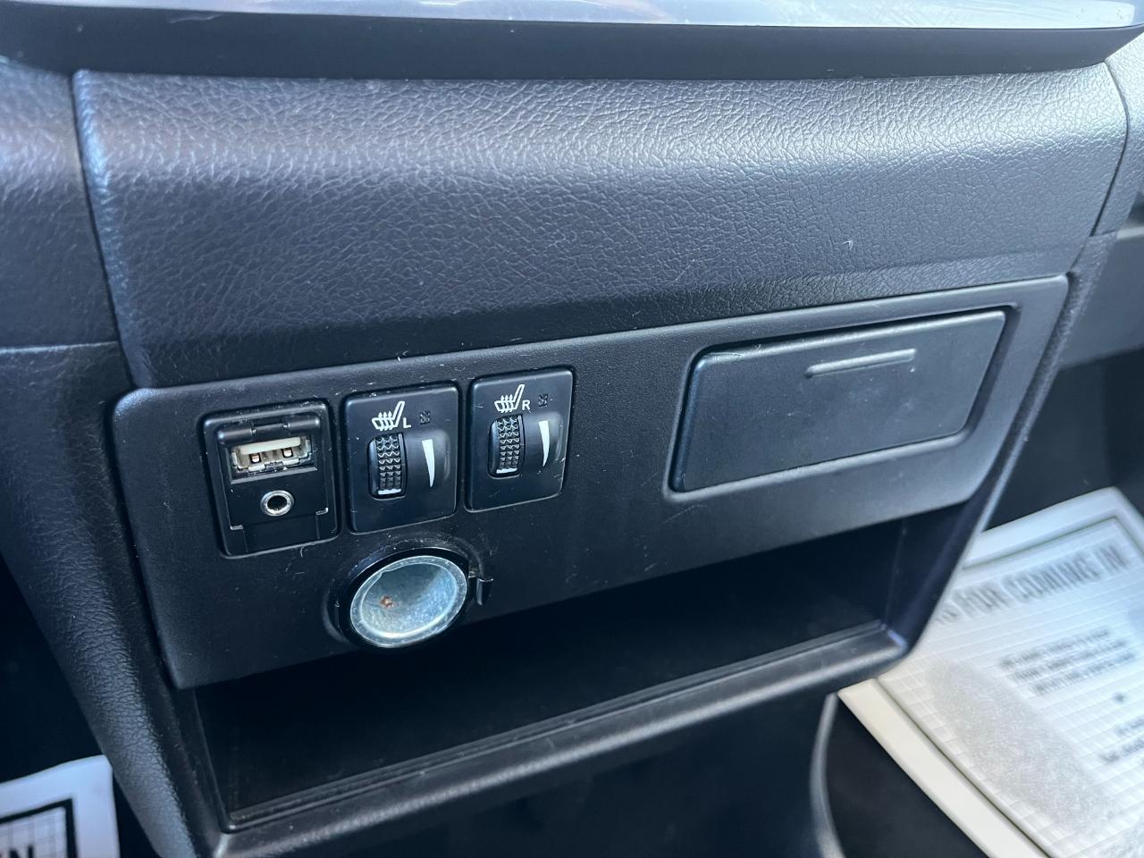 Toyota Sienna Limited Premium FWD 7-Passenger (Natl) 2015