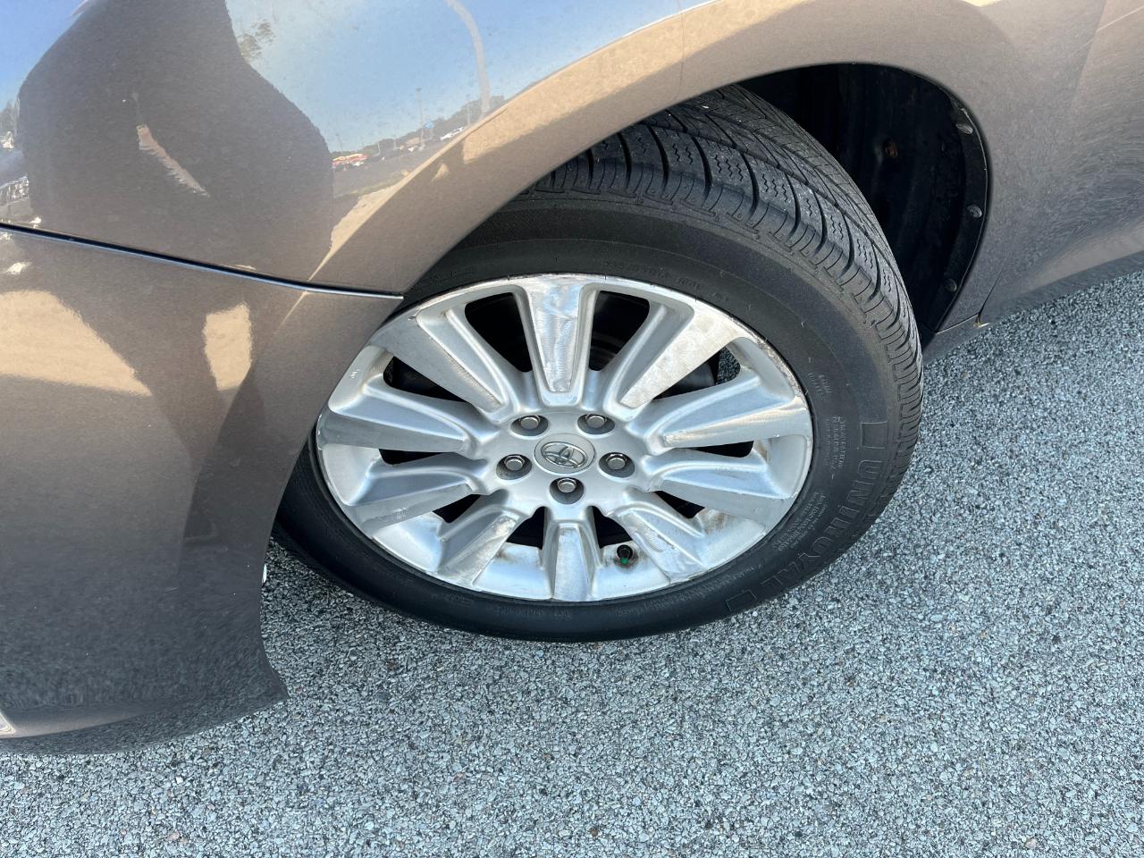 Toyota Sienna Limited Premium FWD 7-Passenger (Natl) 2015