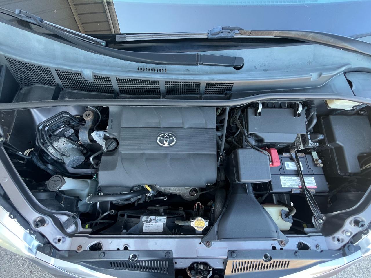 Toyota Sienna Limited Premium FWD 7-Passenger (Natl) 2015