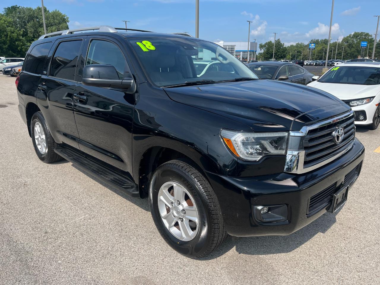 Toyota Sequoia SR5 5.7L 4WD 2018