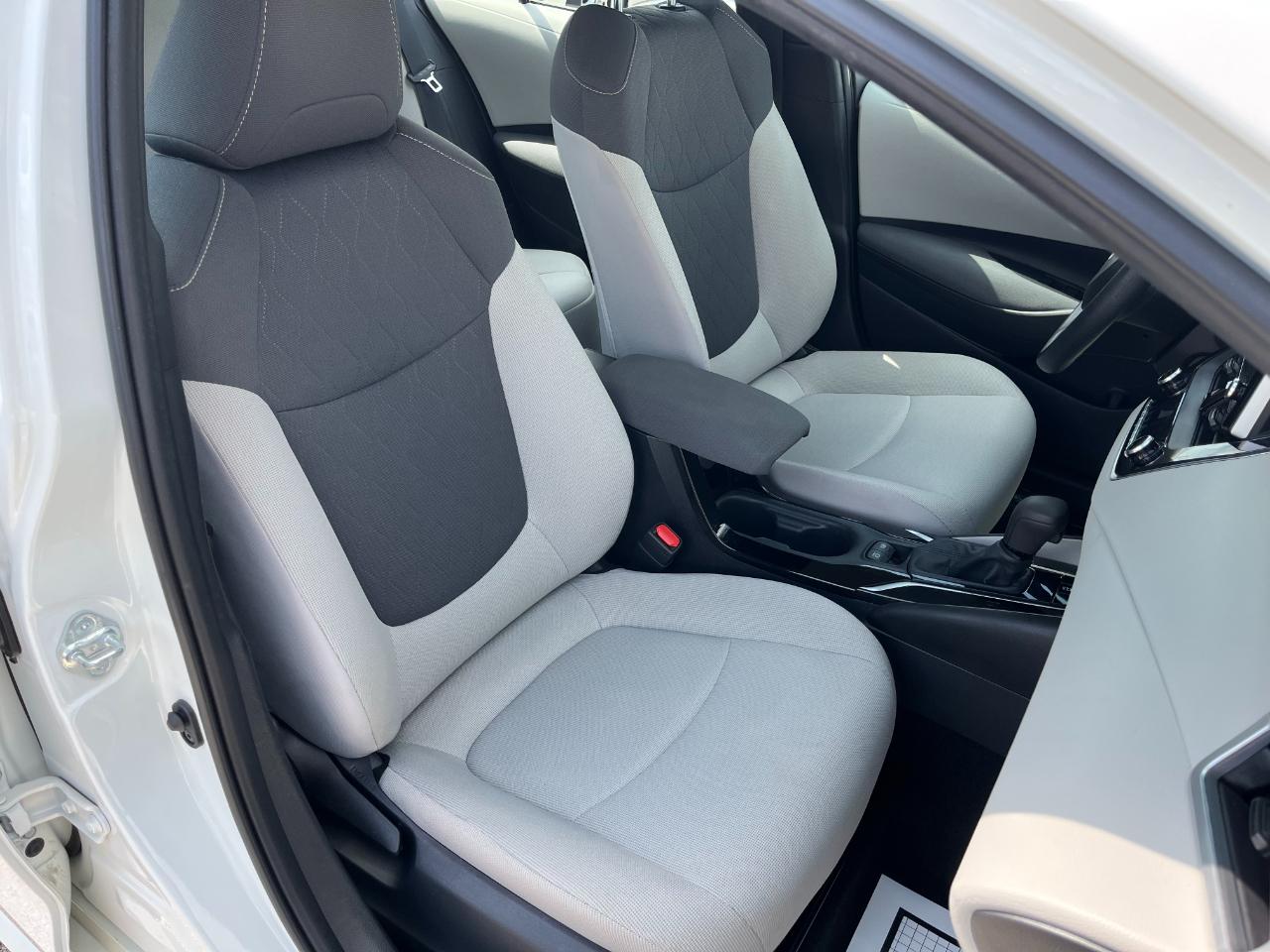 Toyota Corolla LE 2021