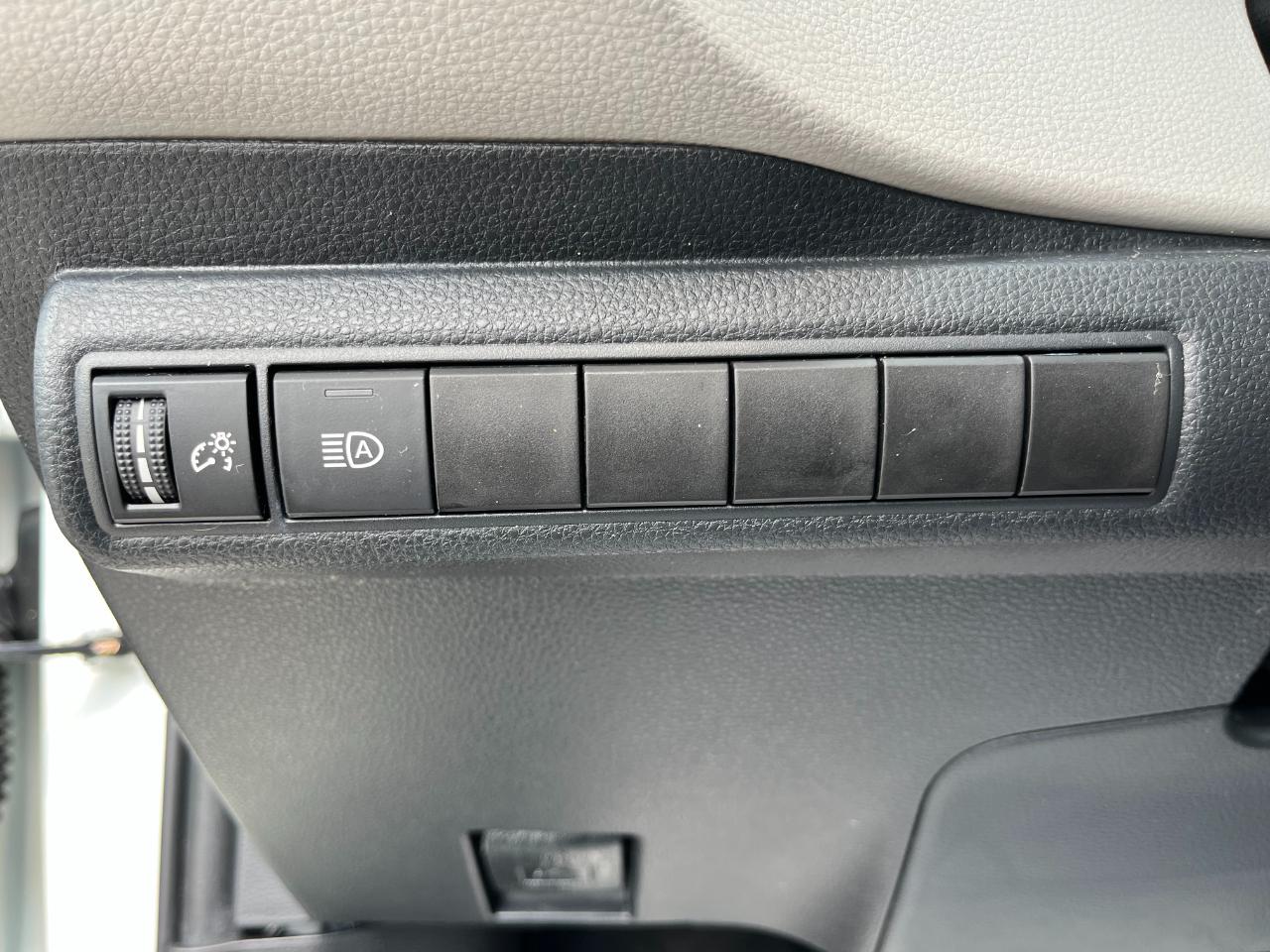 Toyota Corolla LE 2021