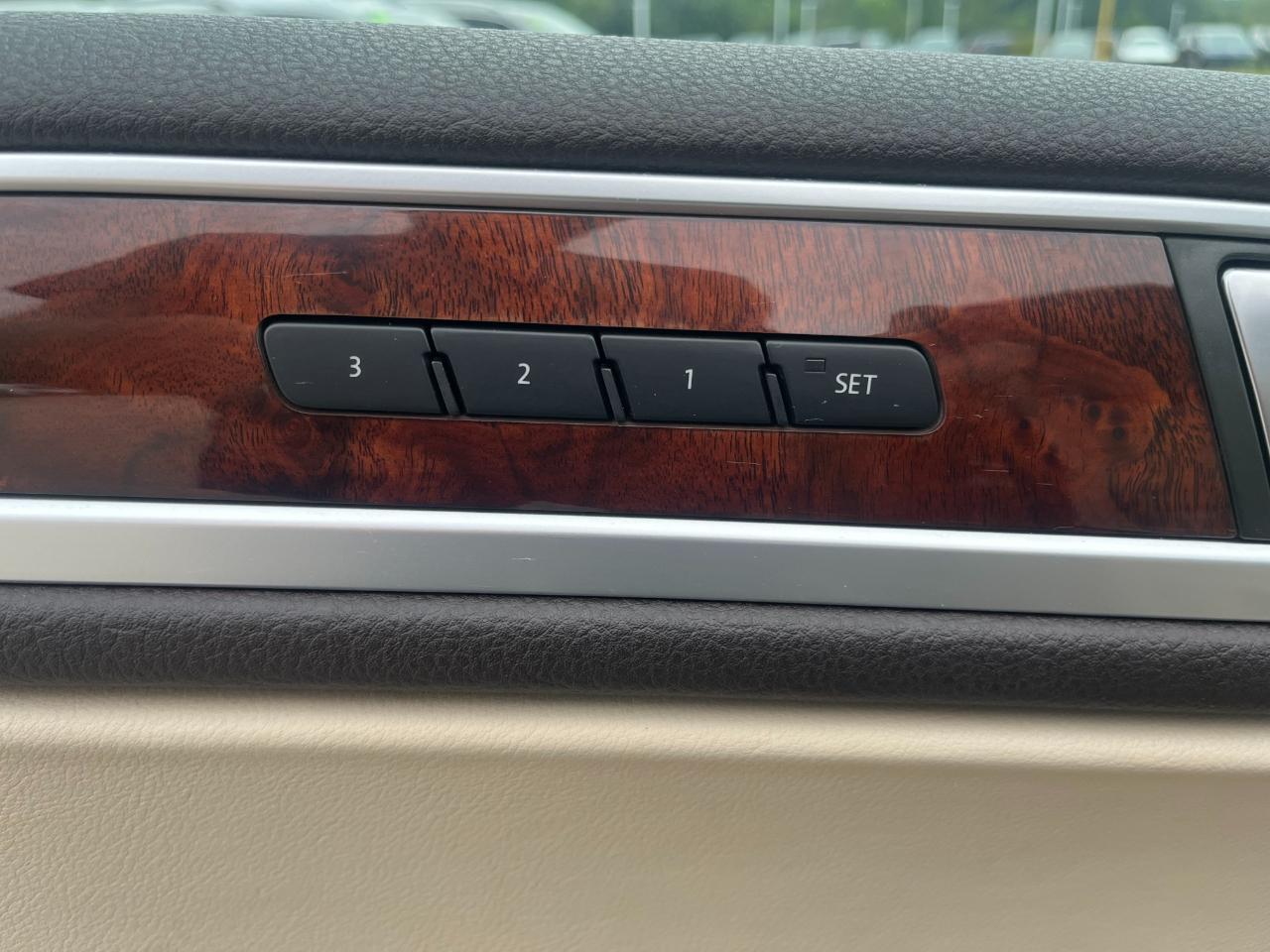 Volkswagen Touareg 4dr TDI Lux 2013