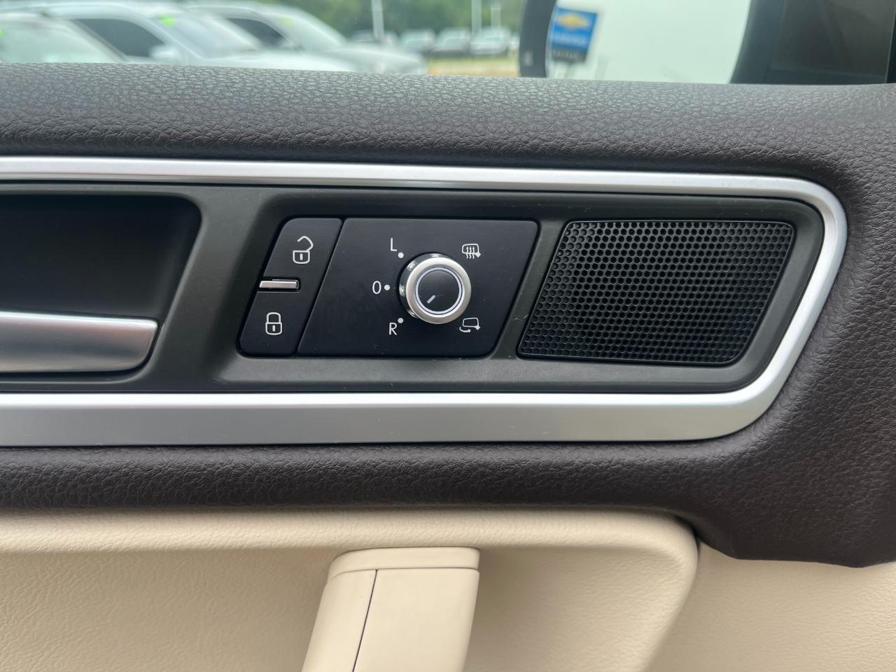 Volkswagen Touareg 4dr TDI Lux 2013