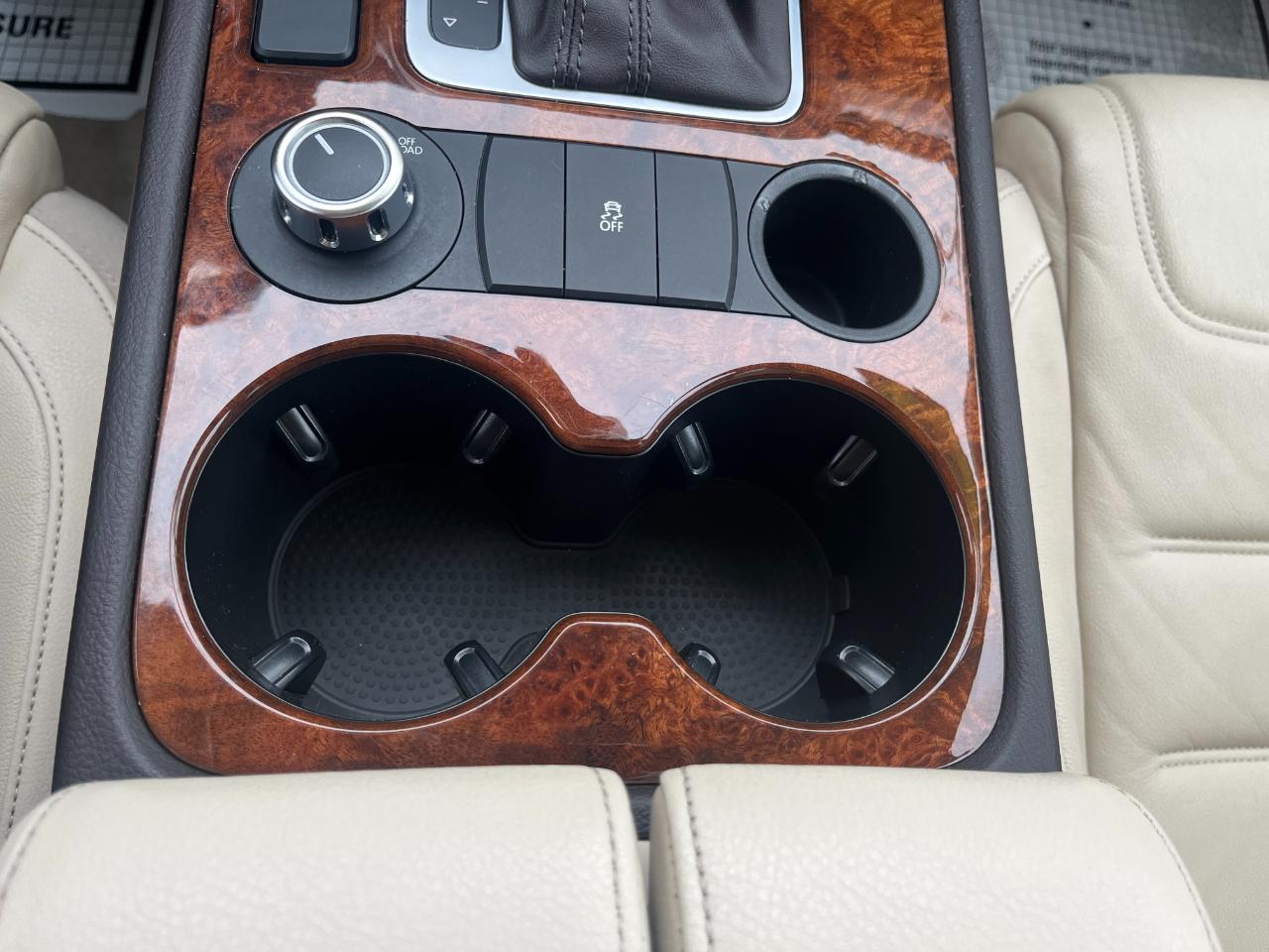 Volkswagen Touareg 4dr TDI Lux 2013