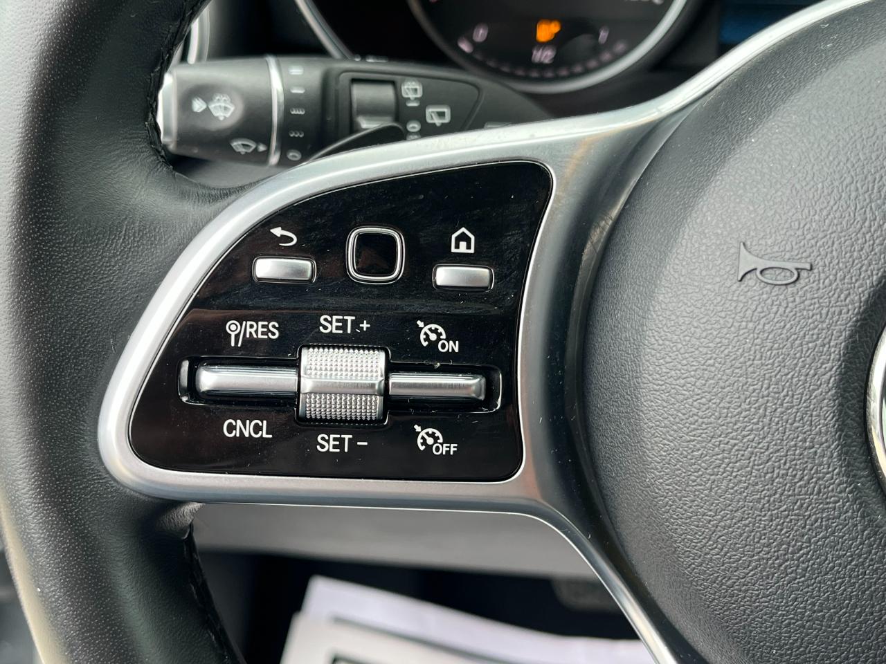 Mercedes-Benz GLC-Class GLC300 4MATIC 2021