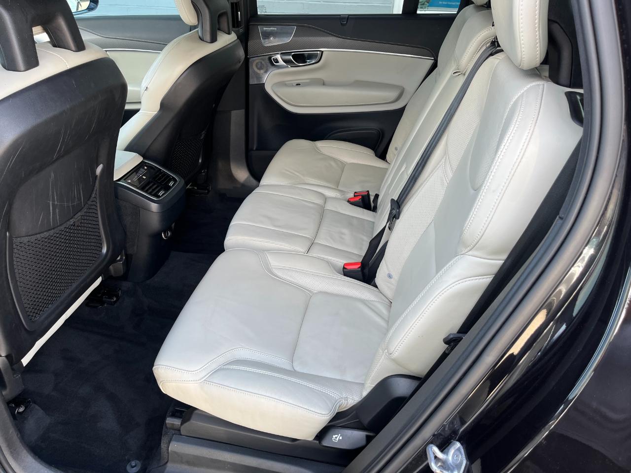 Volvo XC90 photo 13