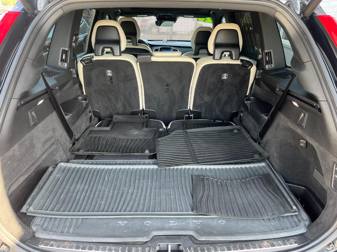 Volvo XC90 photo 16