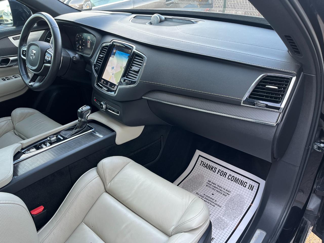 Volvo XC90 photo 19