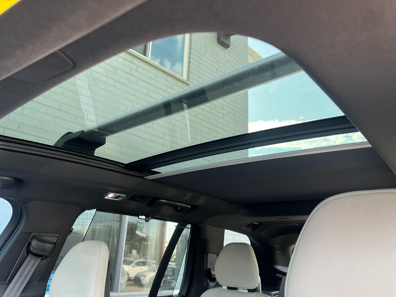 Volvo XC90 photo 37
