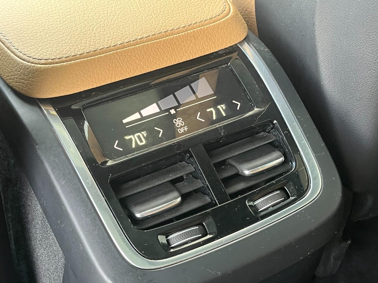 Volvo XC90 T6 Momentum AWD 2017