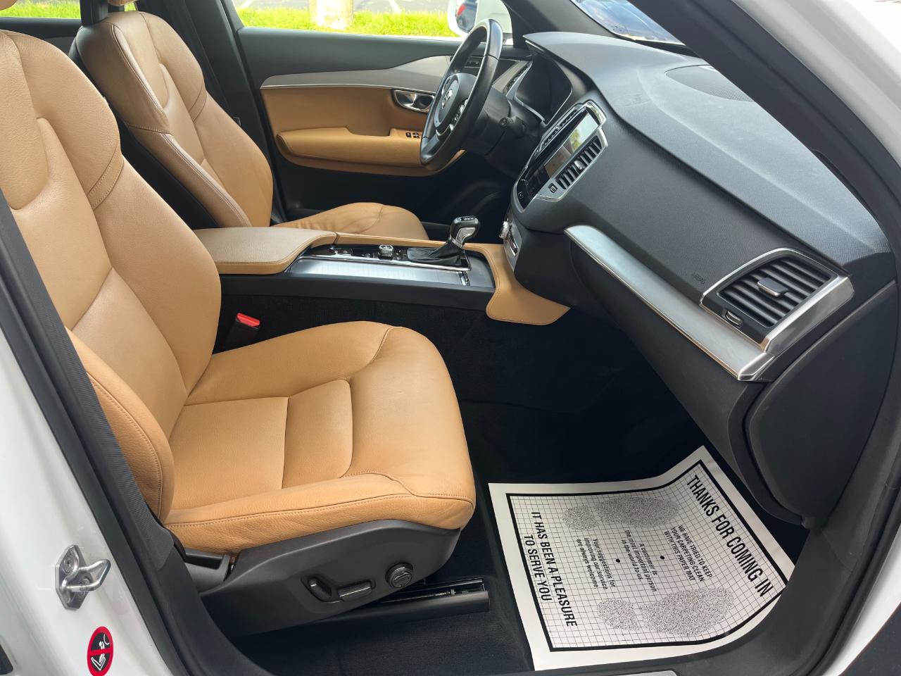 Volvo XC90 T6 Momentum AWD 2017