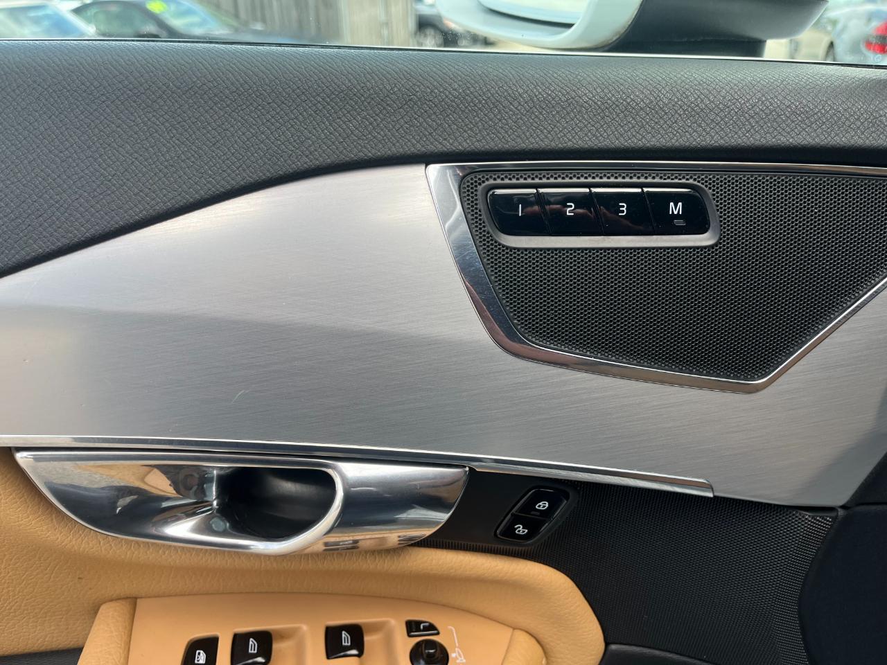 Volvo XC90 T6 Momentum AWD 2017