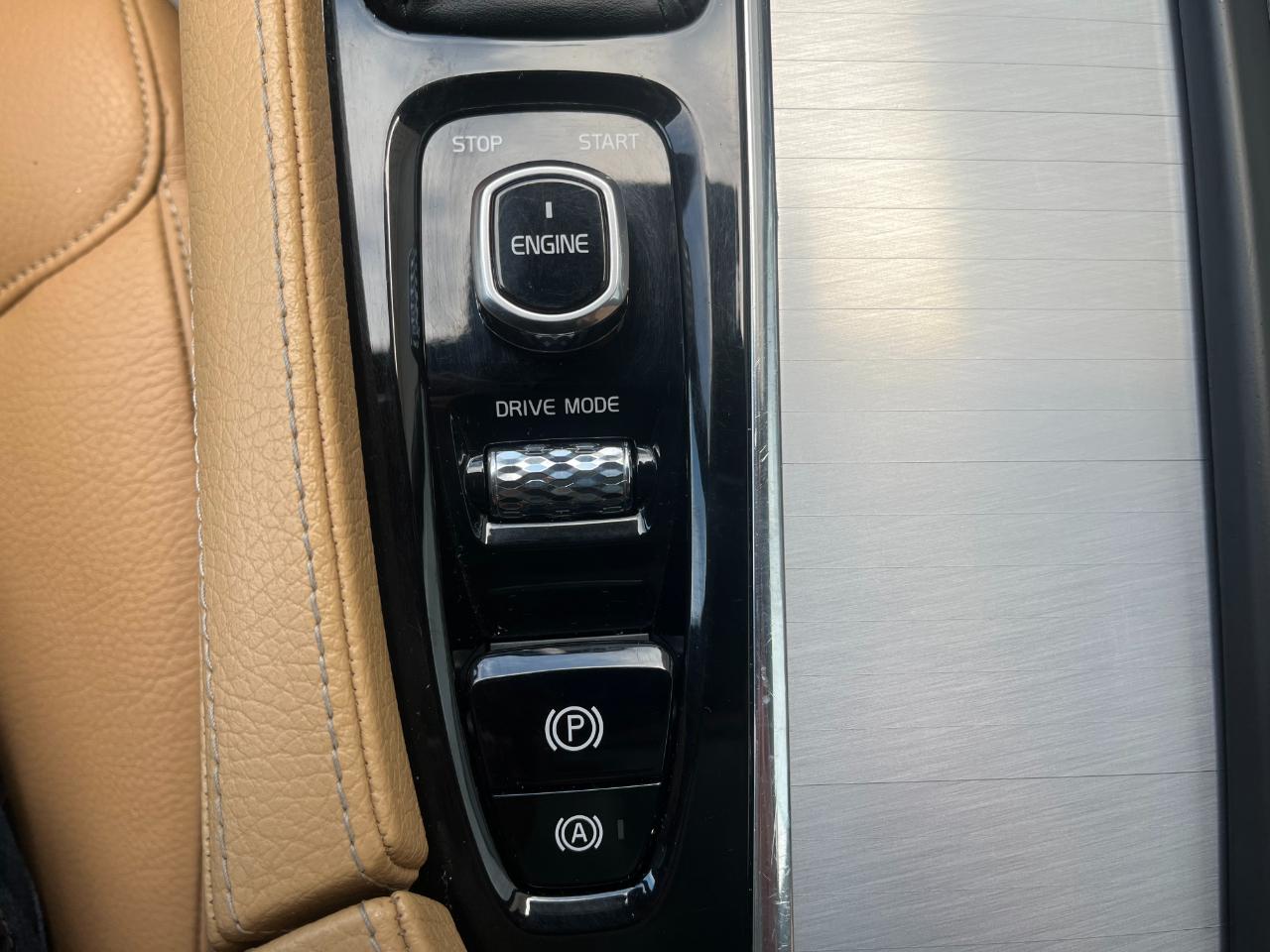 Volvo XC90 T6 Momentum AWD 2017