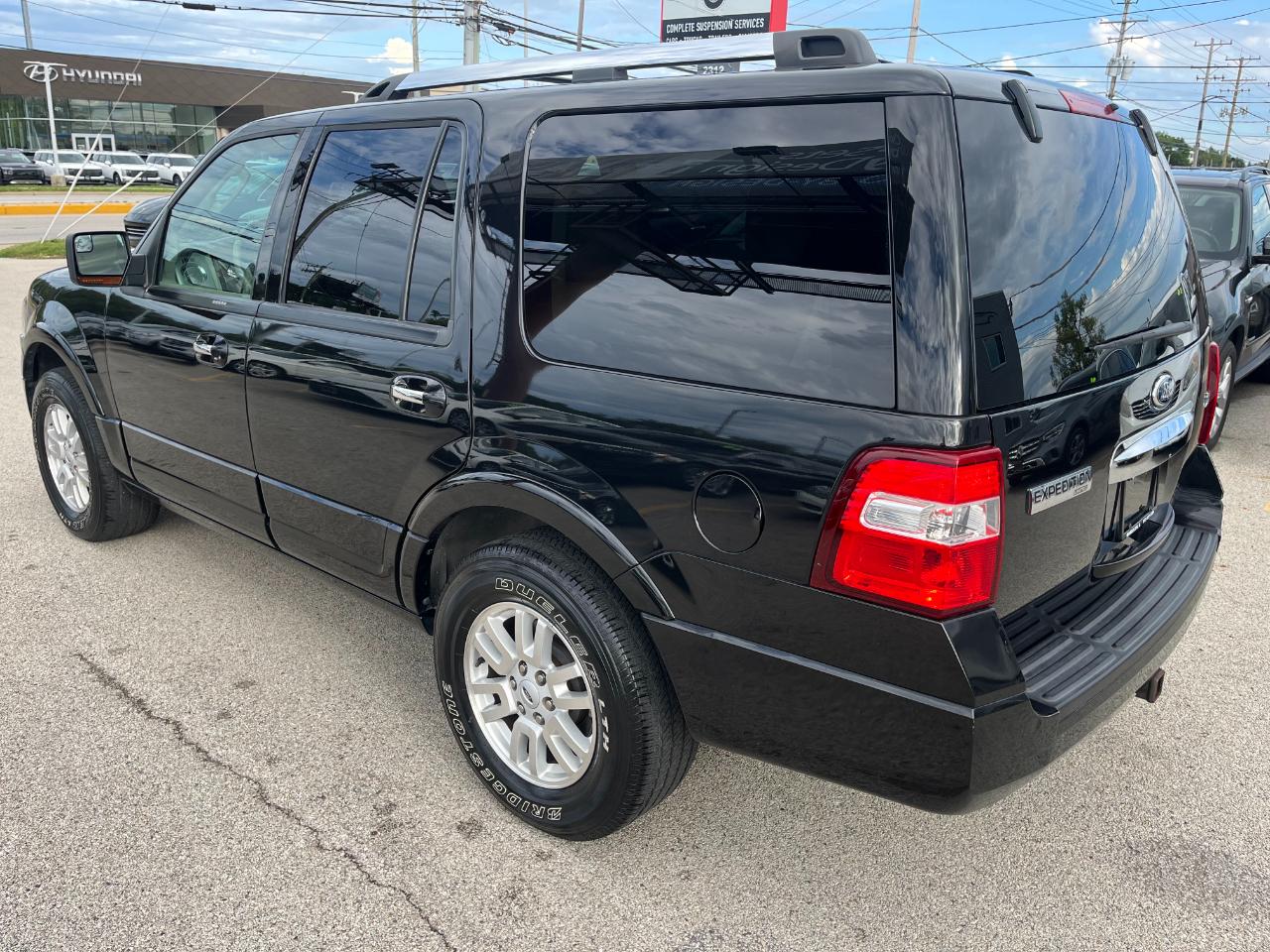 Ford Expedition photo 3
