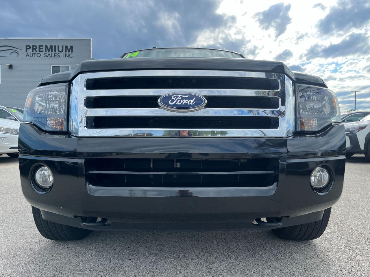 Ford Expedition photo 9