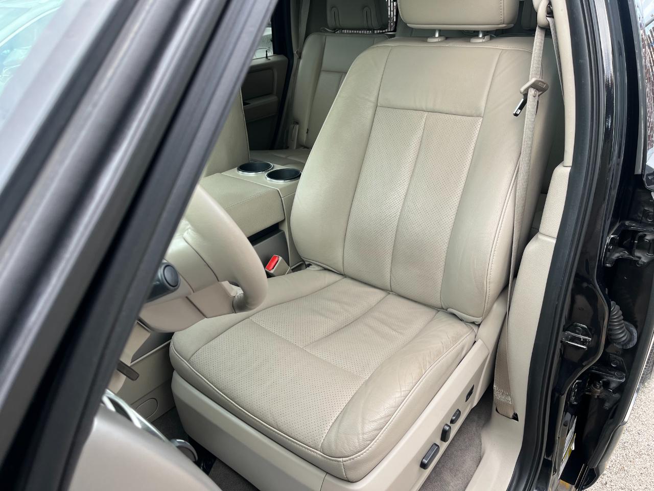 Ford Expedition photo 15