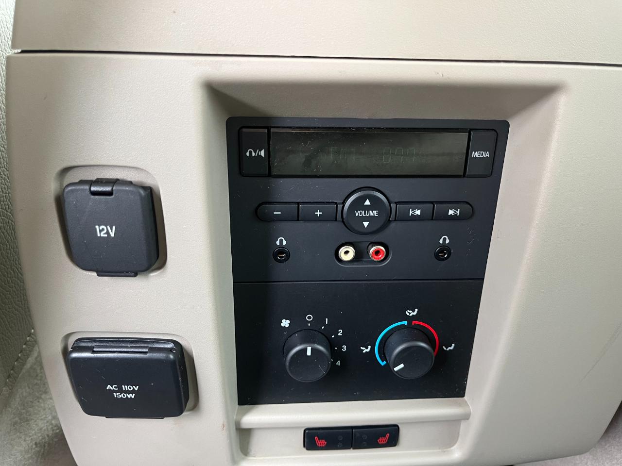 Ford Expedition photo 18