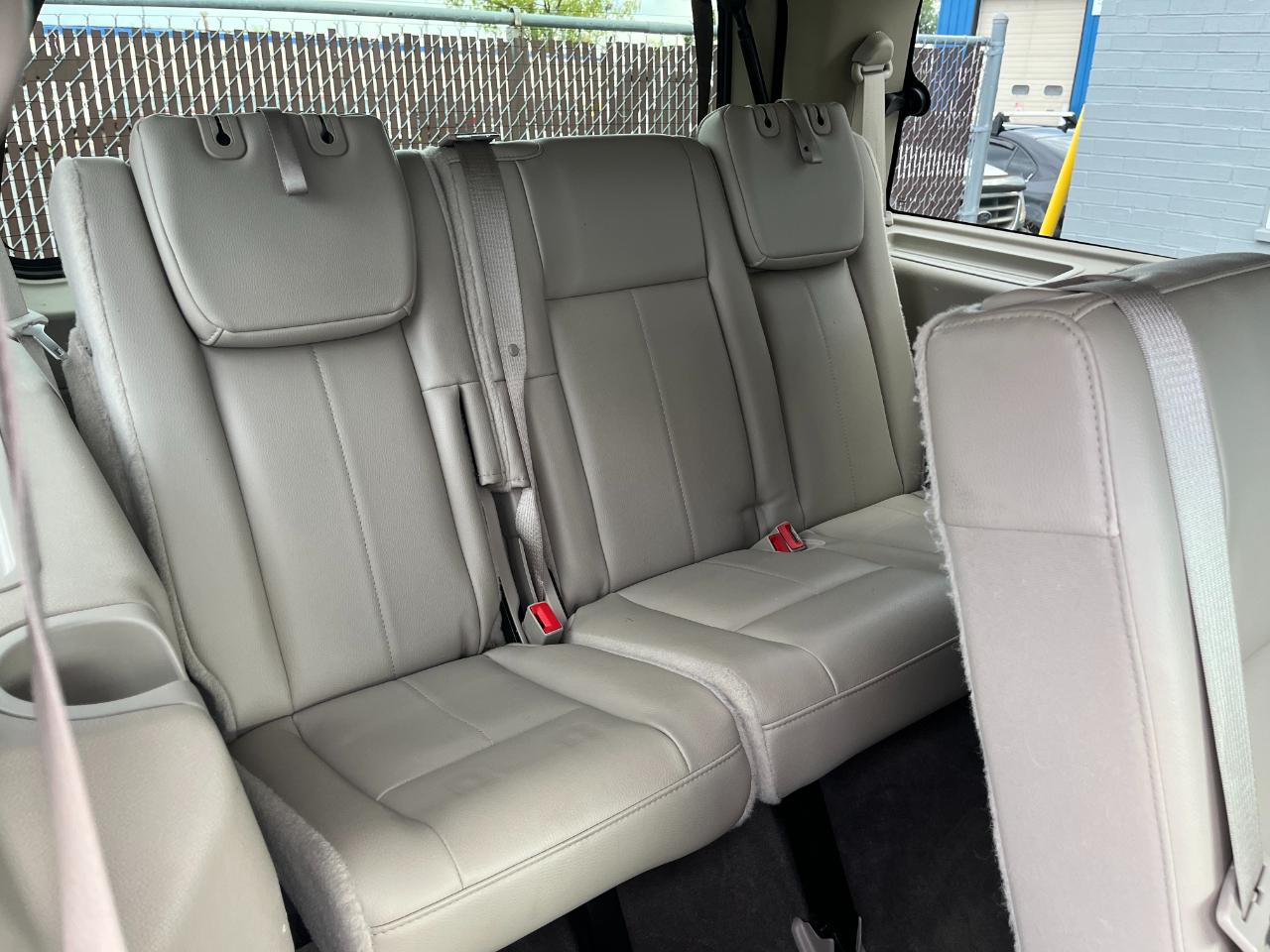 Ford Expedition photo 25