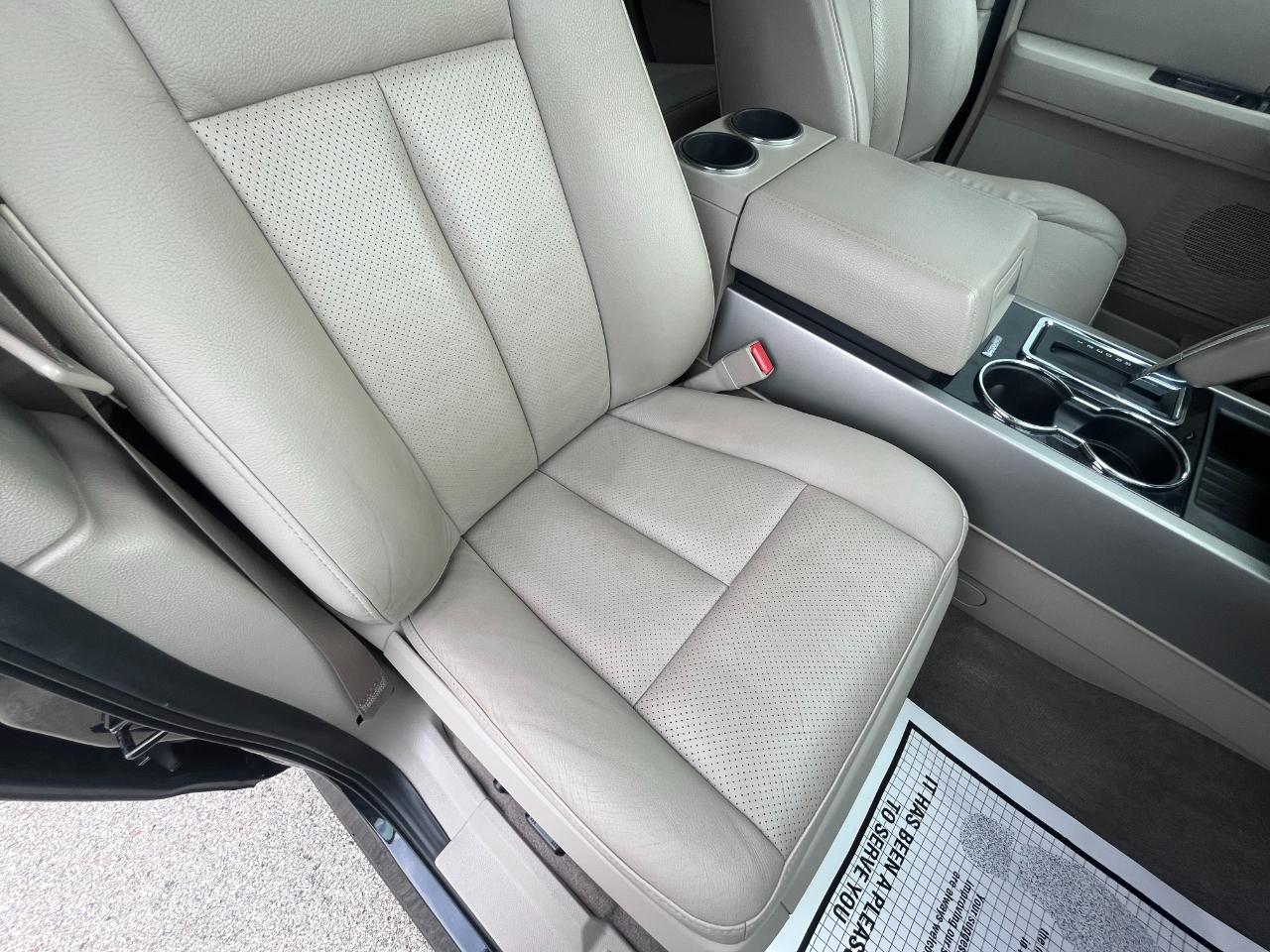 Ford Expedition photo 30