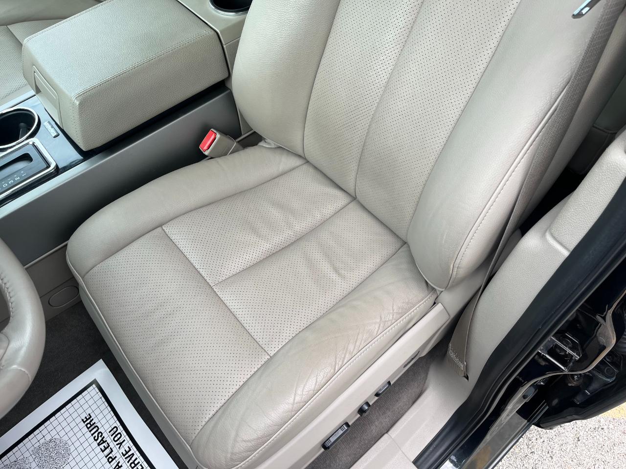 Ford Expedition photo 35