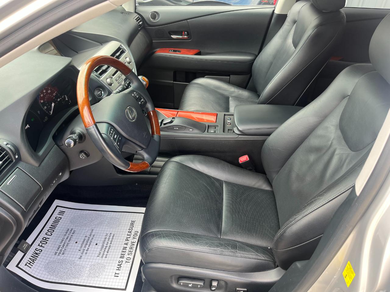 Lexus RX photo 14