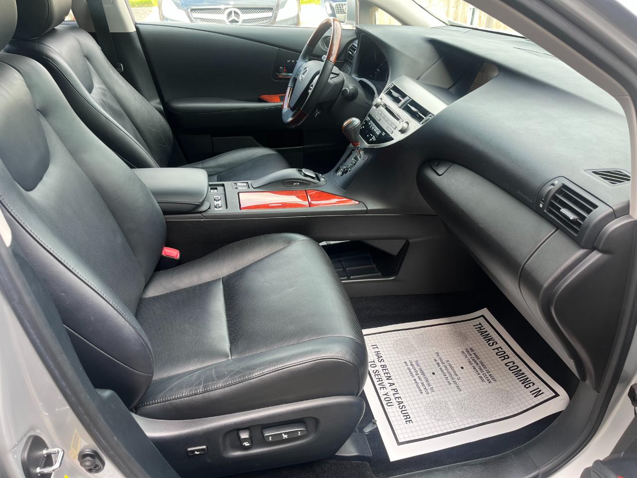 Lexus RX photo 25