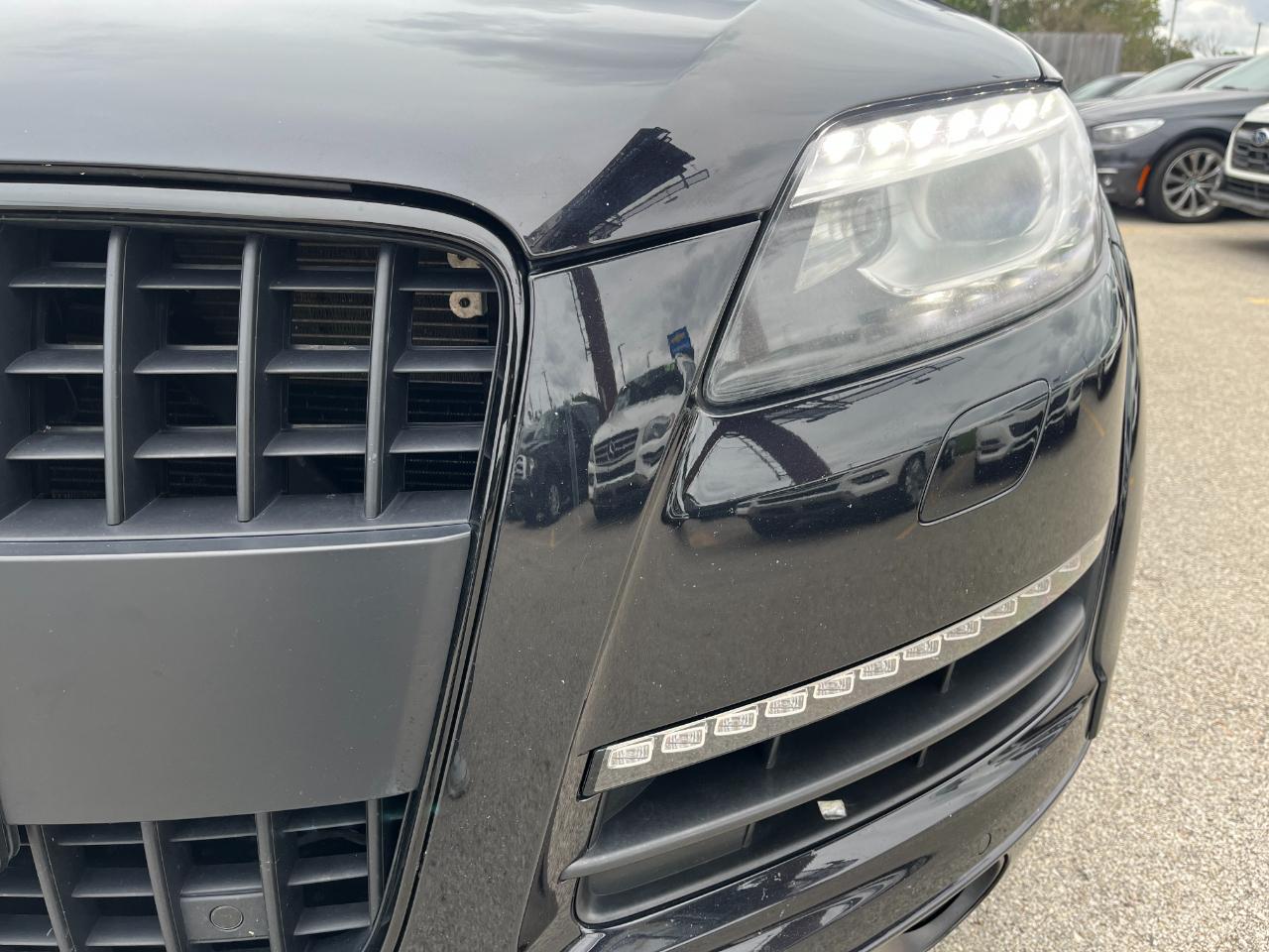 Audi Q7 photo 11