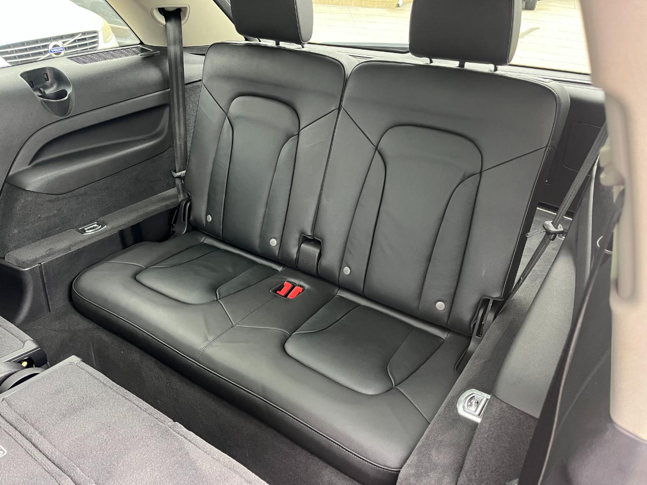 Audi Q7 photo 29