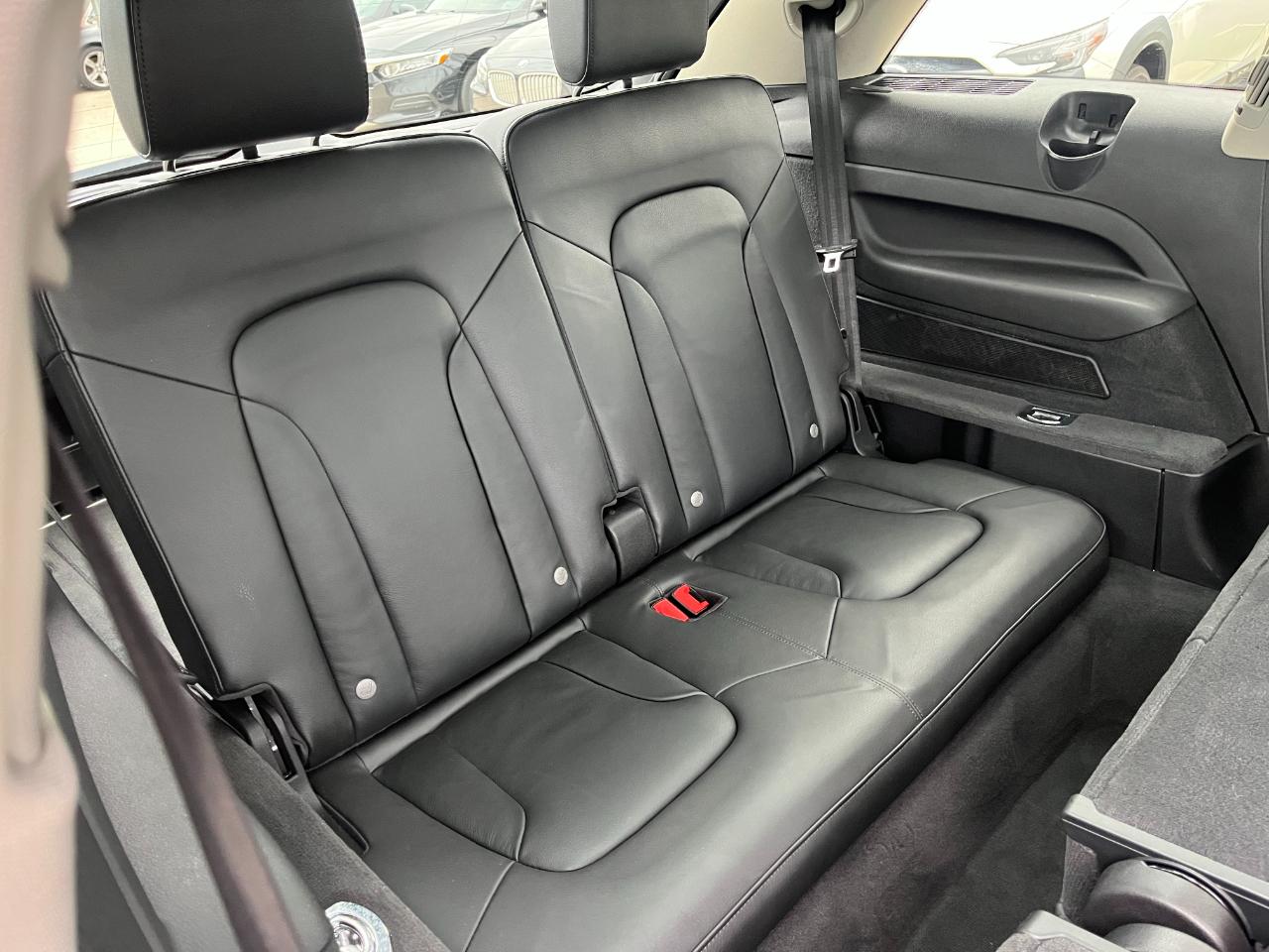 Audi Q7 photo 30