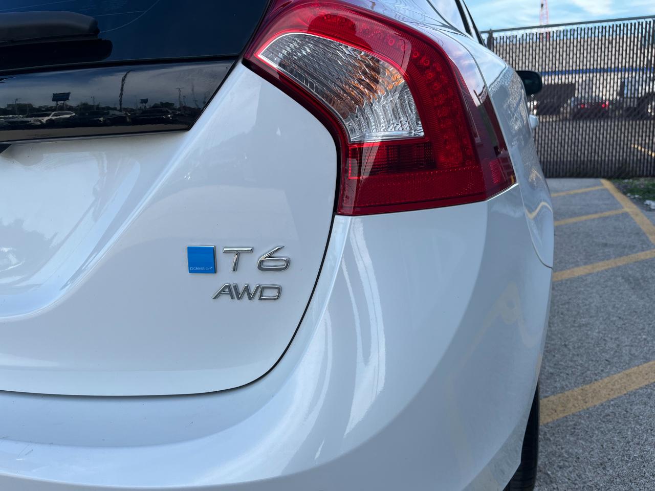 Volvo V60 photo 23