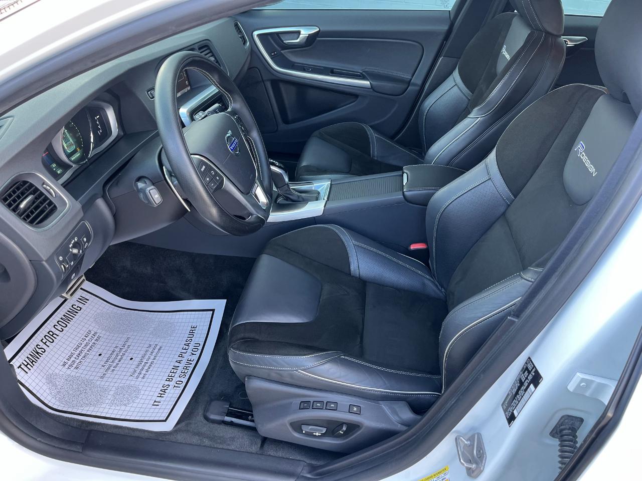 Volvo V60 photo 27