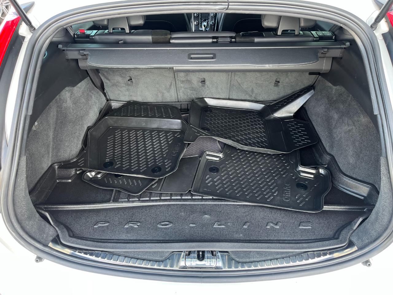 Volvo V60 photo 31