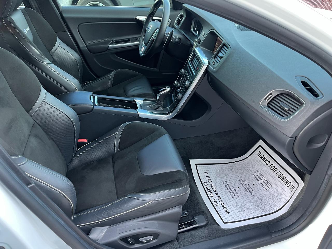 Volvo V60 photo 35