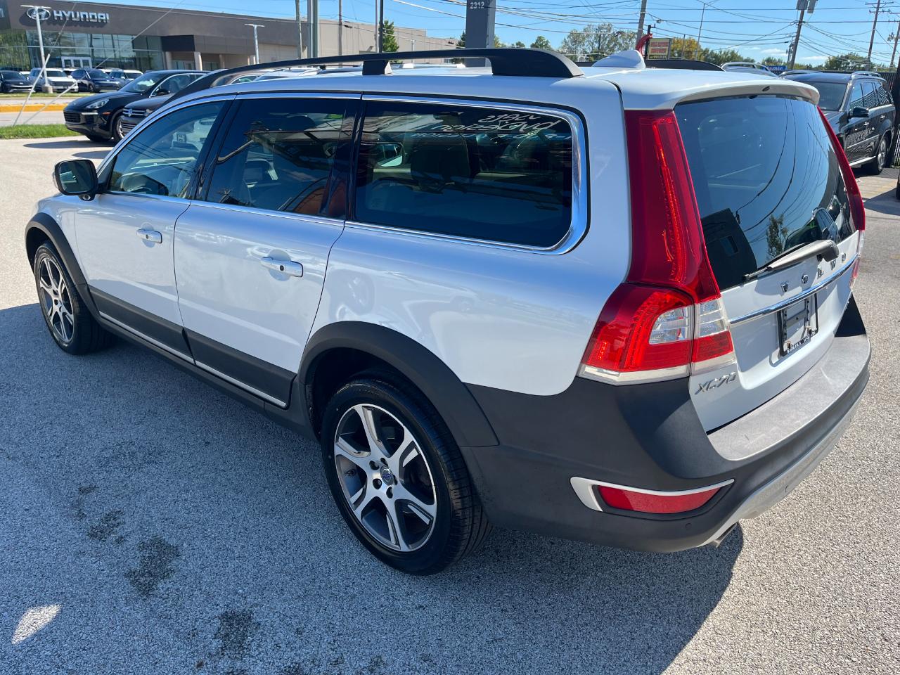 Volvo XC70 photo 3