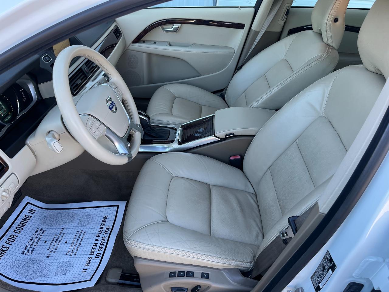 Volvo XC70 photo 11