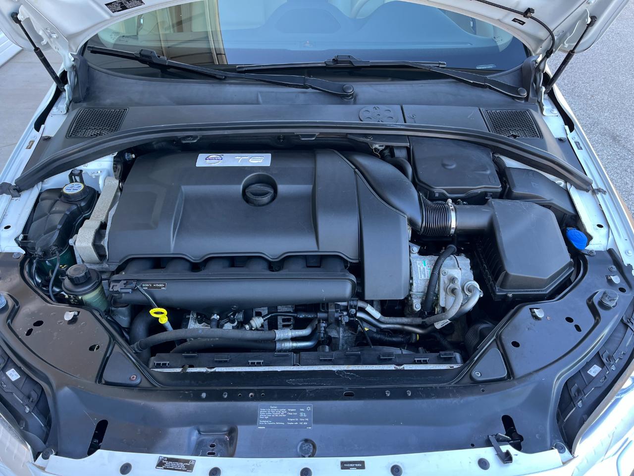 Volvo XC70 photo 40