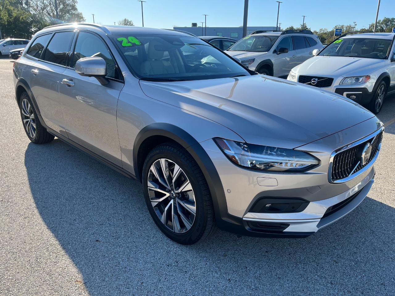 Volvo V90 Cross Country B6 Plus 2024