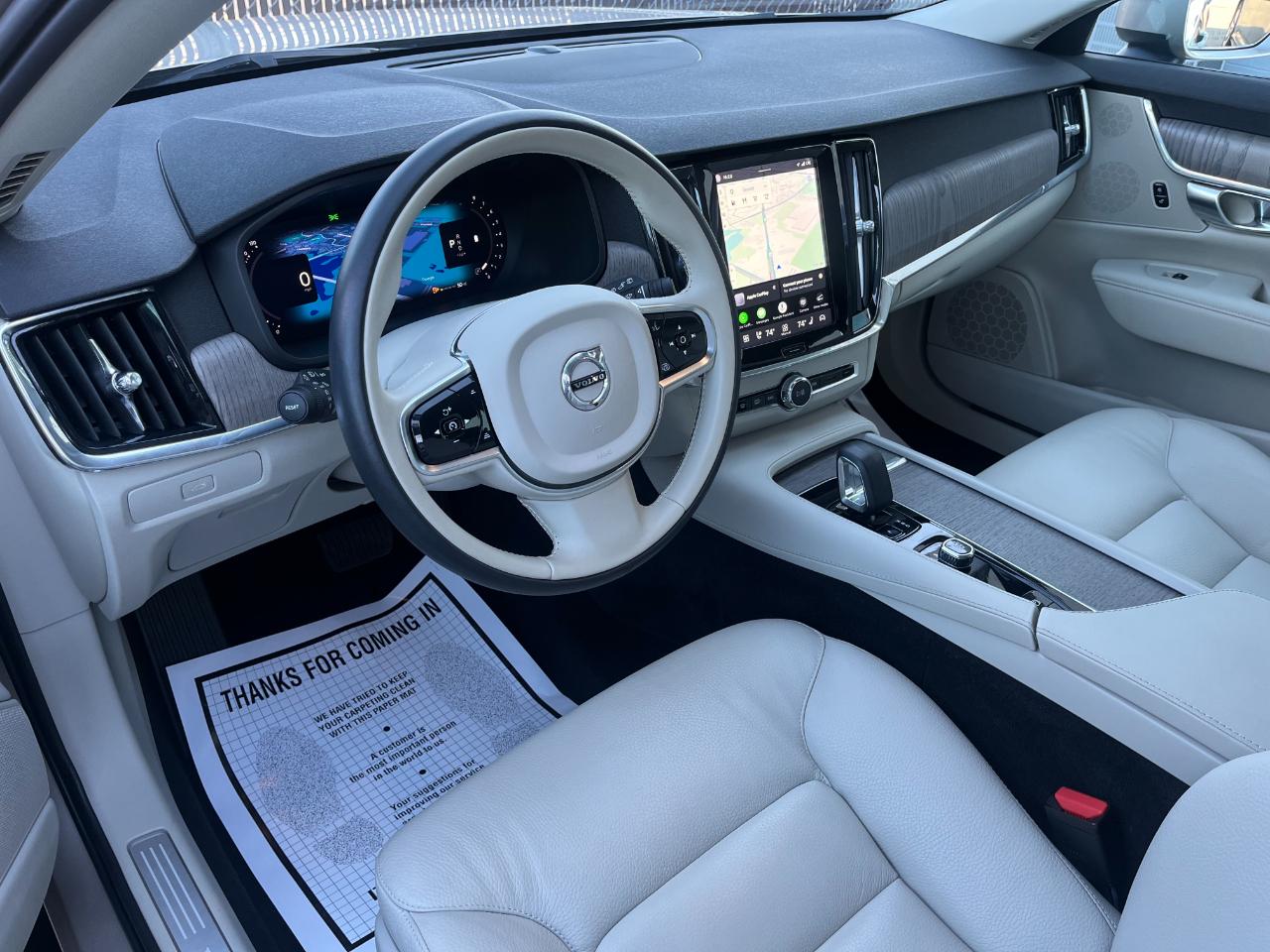 Volvo V90 Cross Country B6 Plus 2024
