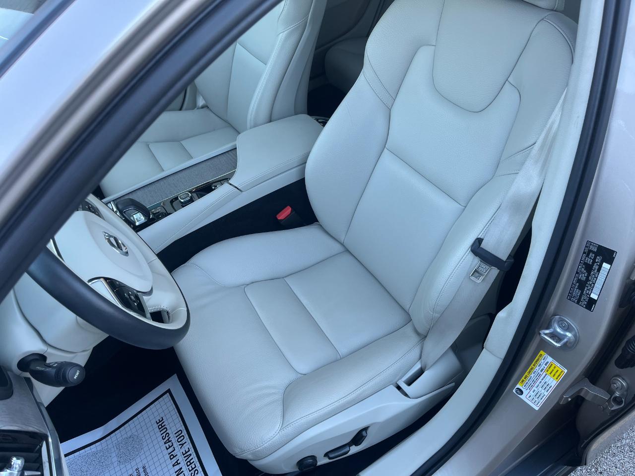 Volvo V90 Cross Country B6 Plus 2024