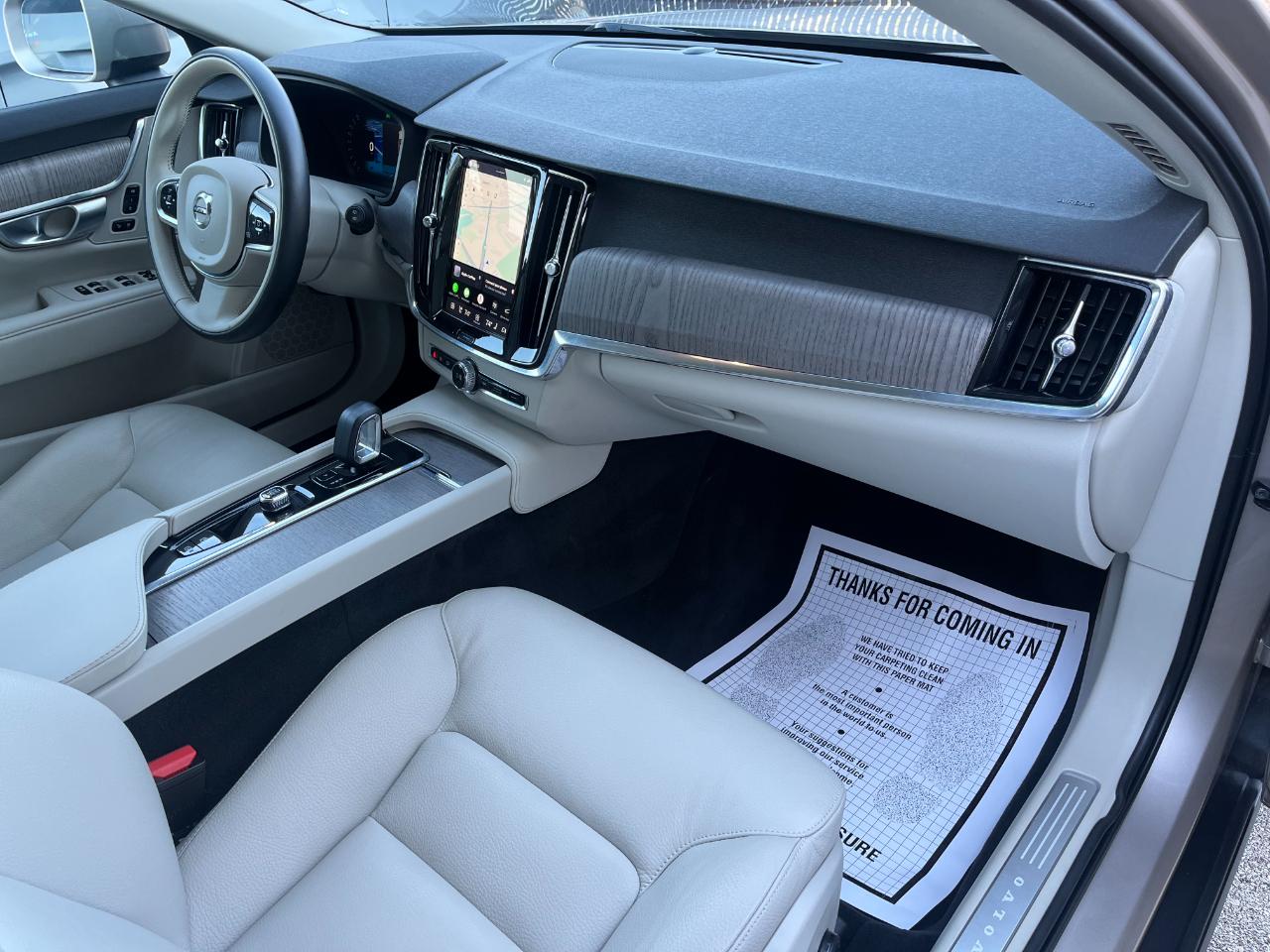 Volvo V90 Cross Country B6 Plus 2024
