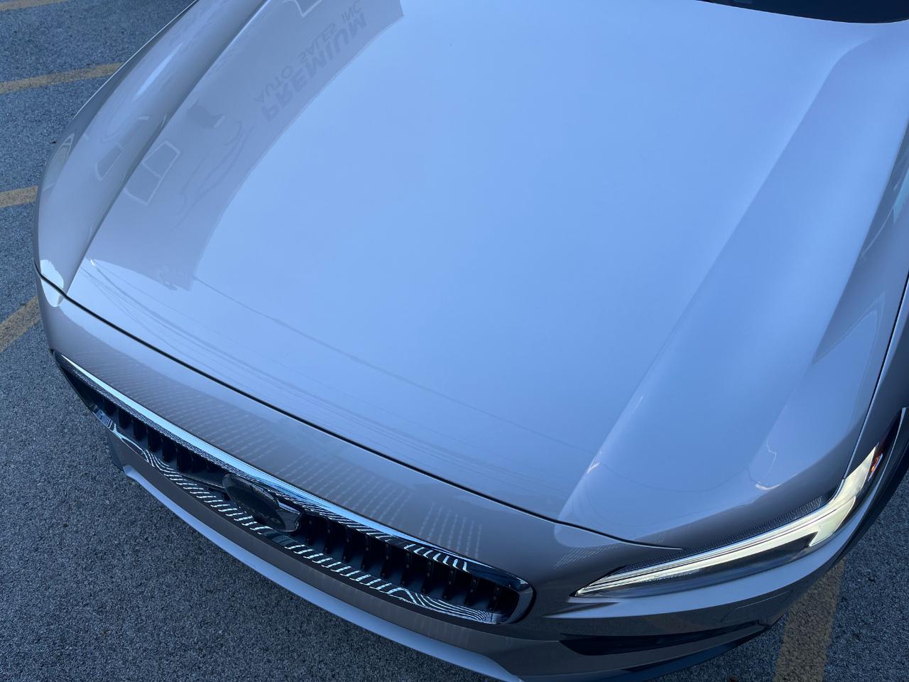 Volvo V90 Cross Country B6 Plus 2024
