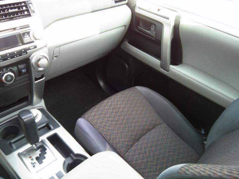 Toyota 4Runner SR5 4WD 2013