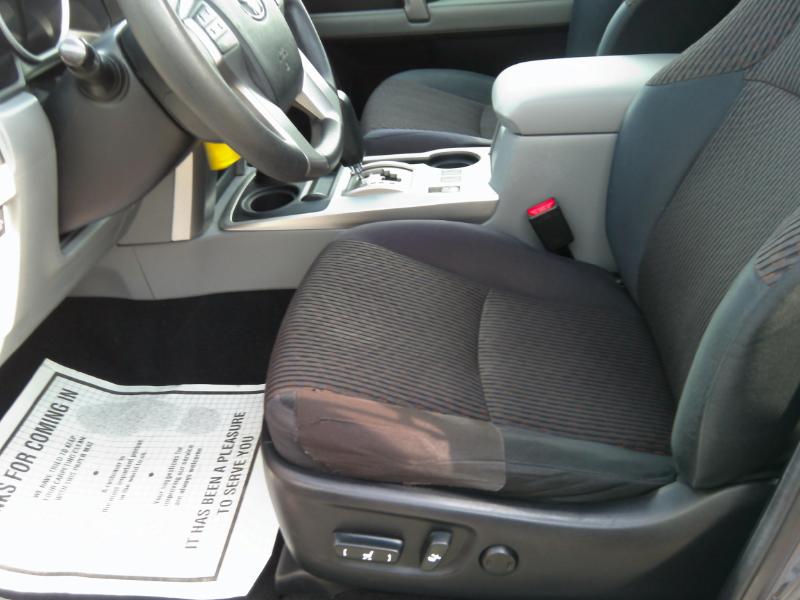 Toyota 4Runner SR5 4WD 2013