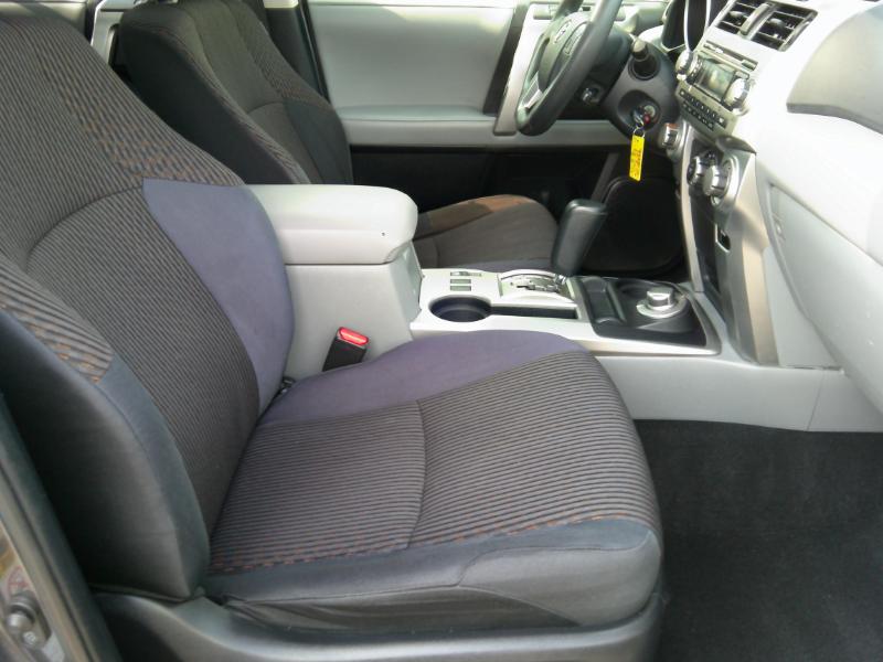 Toyota 4Runner SR5 4WD 2013