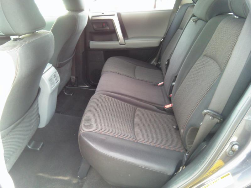 Toyota 4Runner SR5 4WD 2013